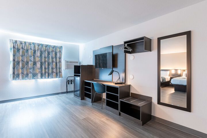 Room 51 of 58