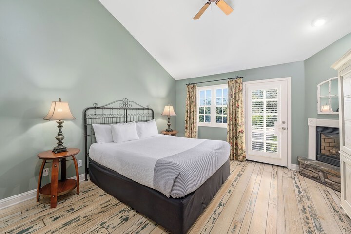 Cambria Pines Lodge