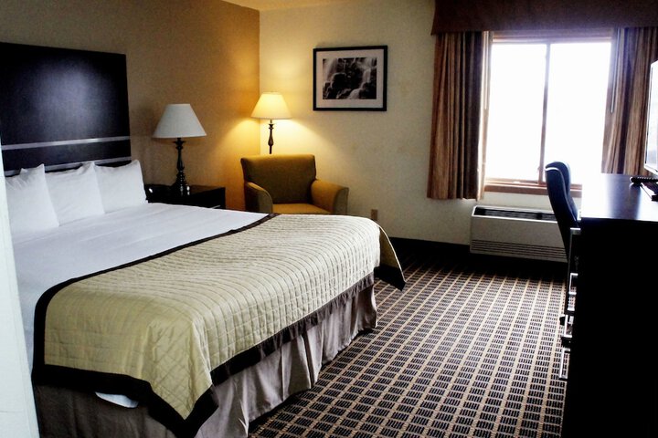Room 8 of 25