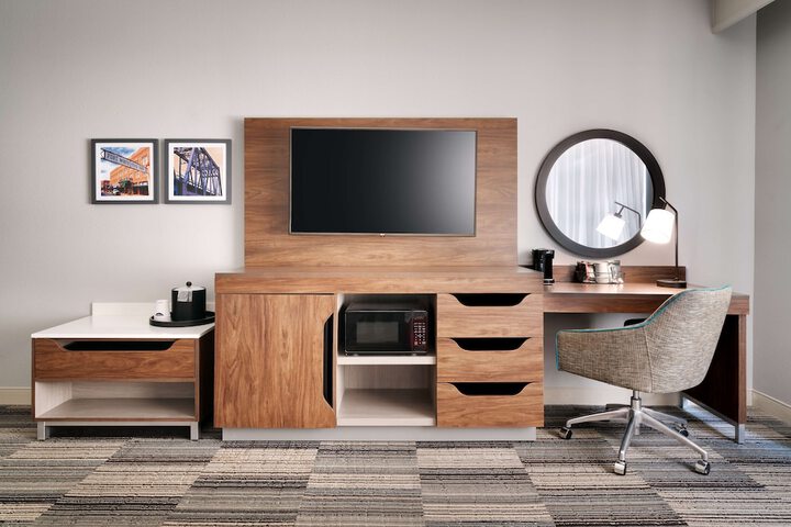Room 22 of 37