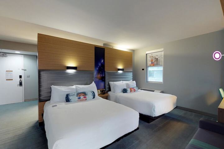 Room 14 of 35