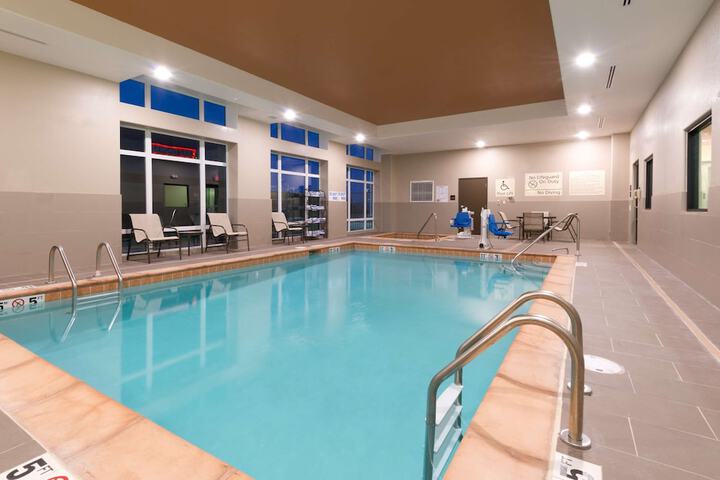 Pool 4 of 34