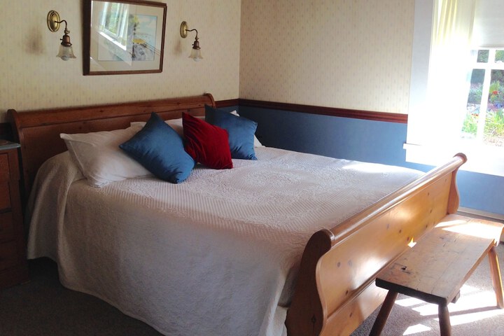 Joshua Grindle Inn