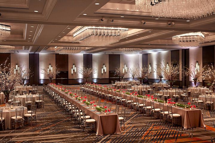 Ballroom/Hall 73 of 81