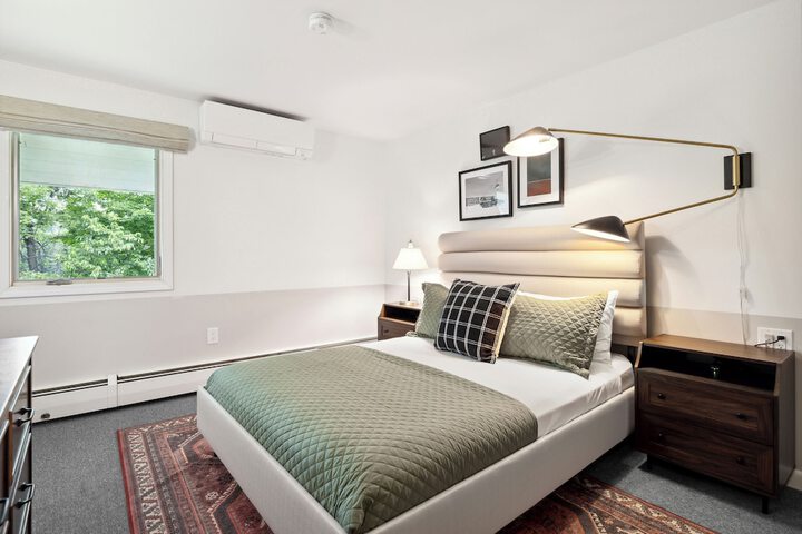 Room 18 of 35