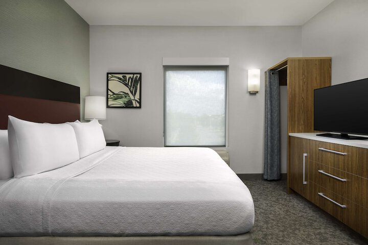Room 11 of 31