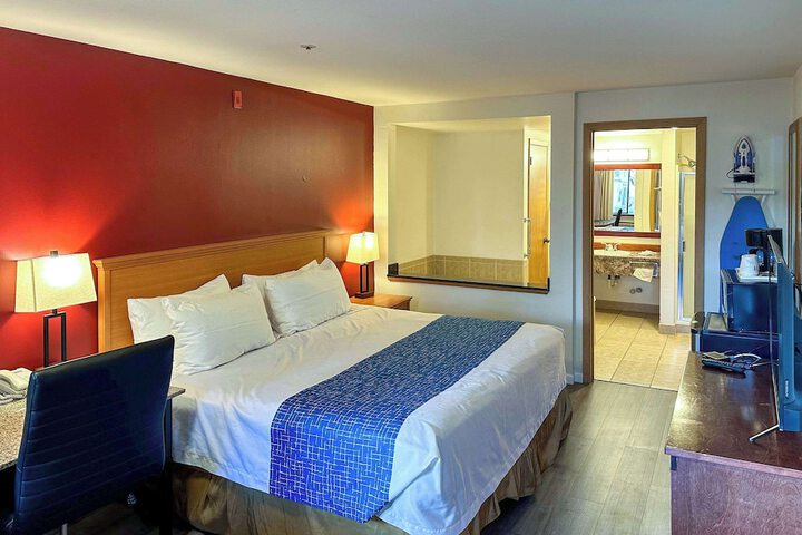 Room 14 of 34