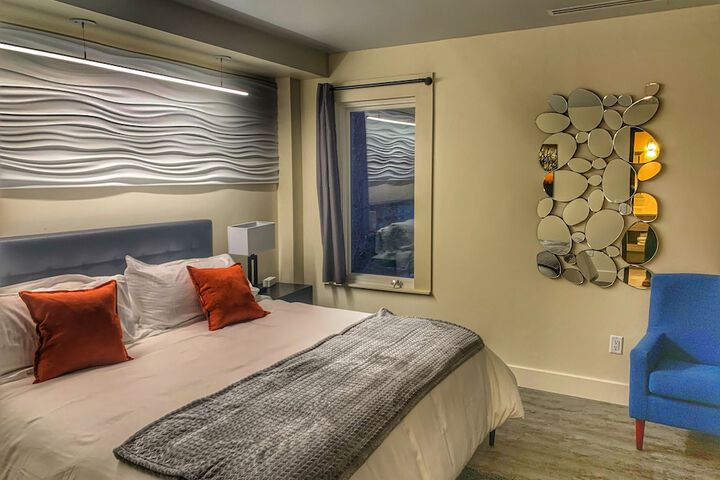 Room 12 of 36
