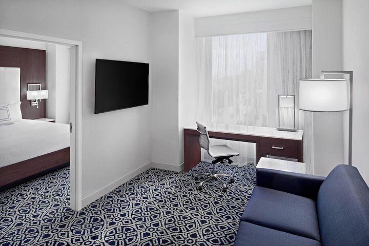 Room 13 of 28
