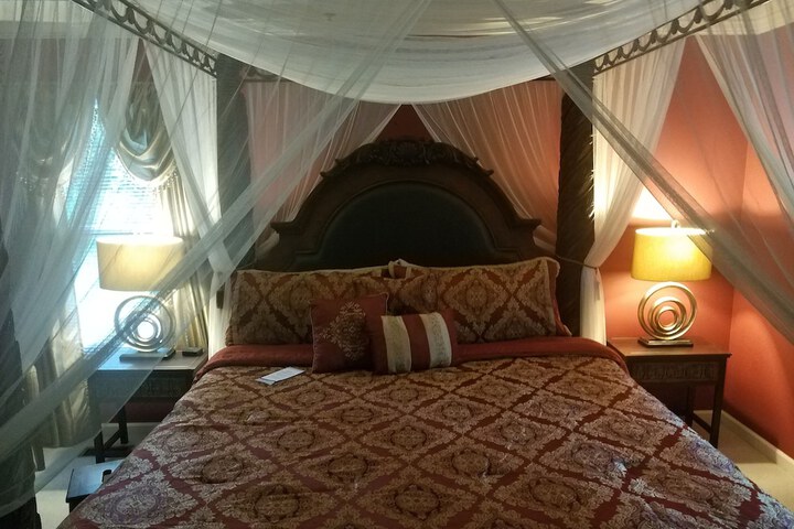 Room 12 of 23