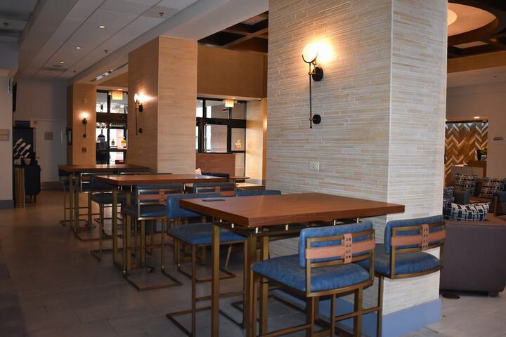 Chicago Marriott Suites OHare