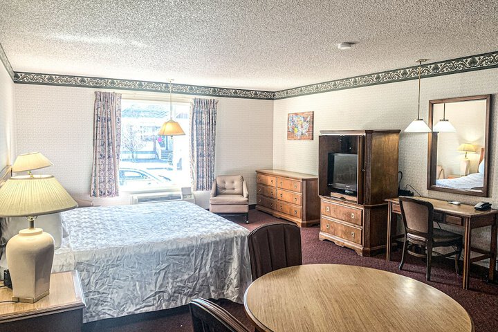 Econo Lodge Inn & Suites Winnemucca