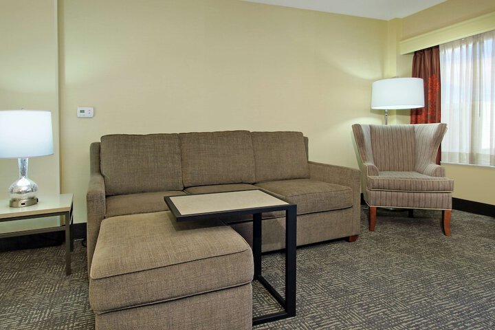 Hampton Inn & Suites Columbus-Downtown