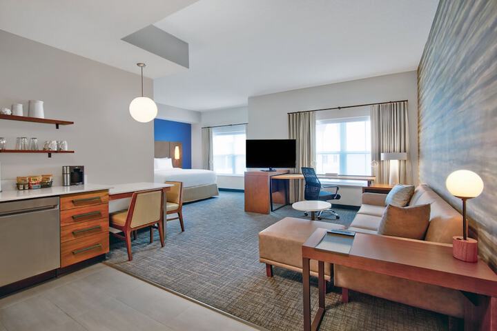 Residence Inn by Marriott Orlando Flamingo Crossing / Western Entrance