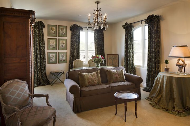 Room 16 of 36