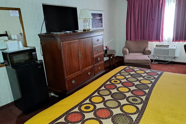 Room 10 of 11