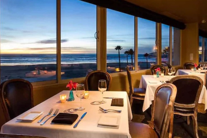SeaVenture Beach Hotel