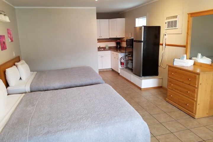 Room 47 of 92
