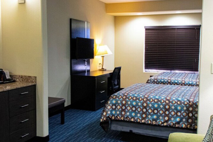 Karnes City Lodge