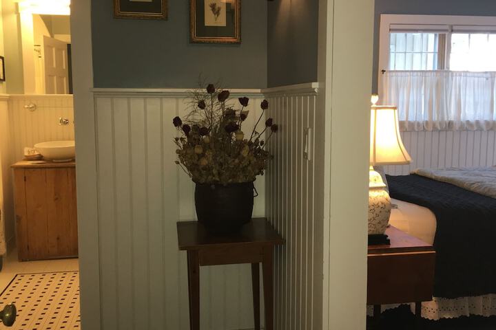 Room 119 of 148