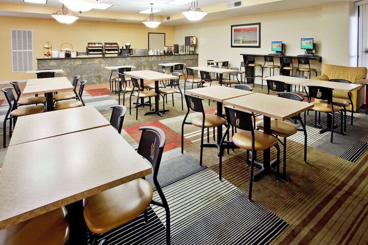 Breakfast/Coffee Service 50 of 59