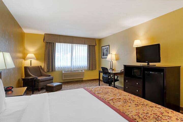 Room 16 of 34