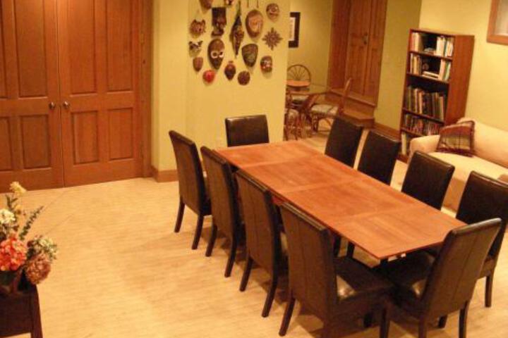 Hideaway Lodge Bed & Breakfast