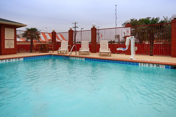 Best Western Giddings Inn & Suites