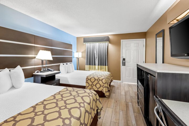Baymont by Wyndham Forest City