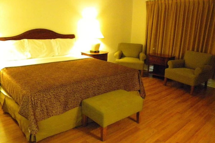 Room 19 of 31
