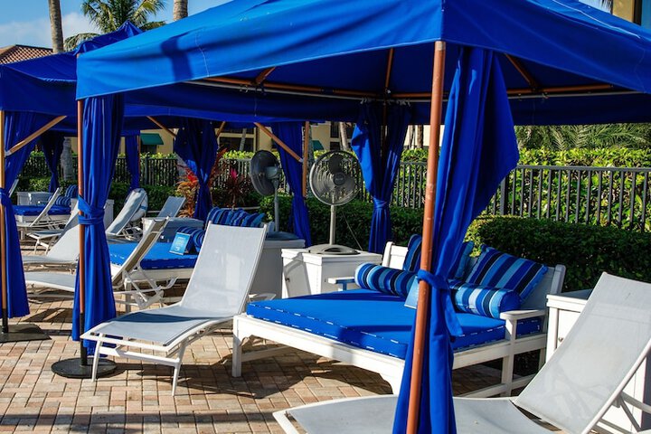 Sundeck 96 of 110