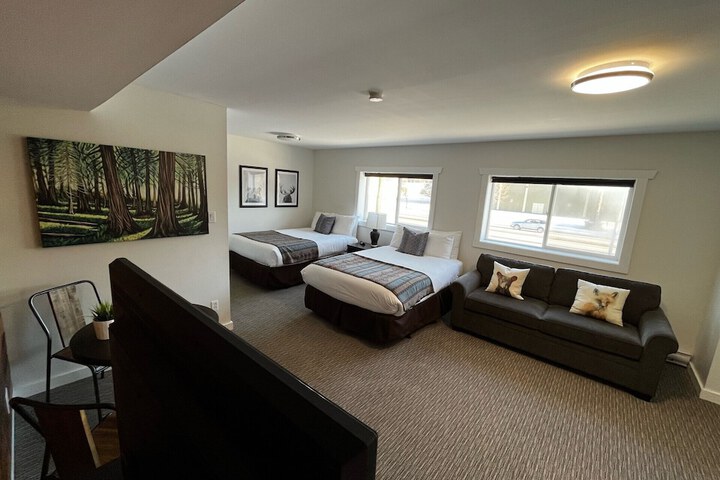 Room 34 of 80