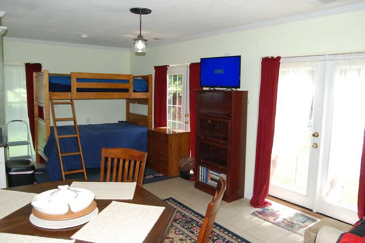 Room 47 of 80