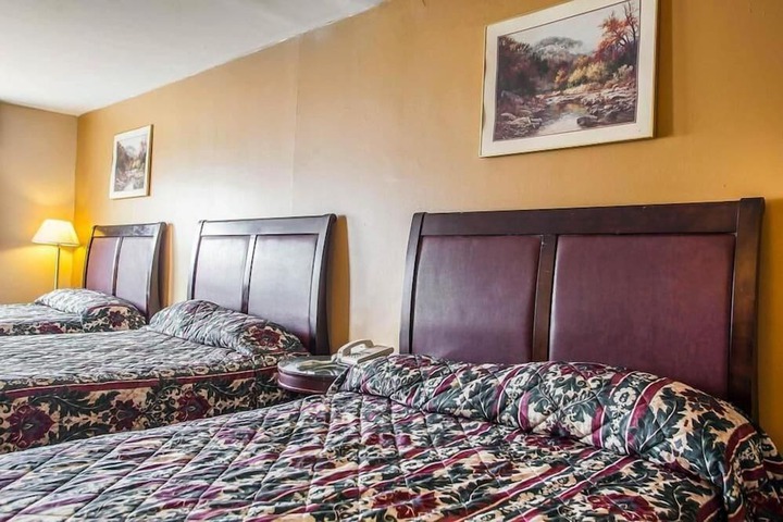 Room 14 of 22