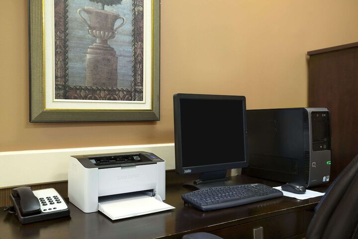 Business Center 46 of 50