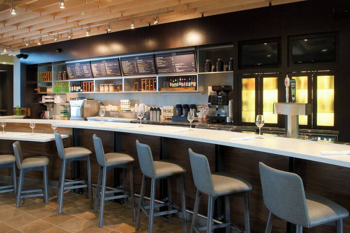 Courtyard by Marriott Seattle Everett Downtown