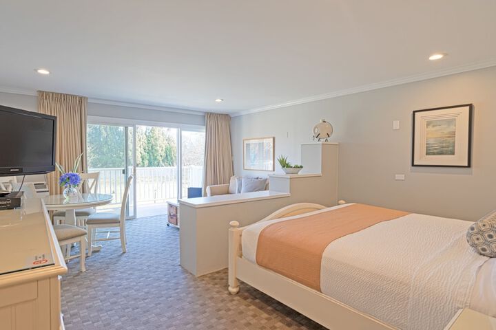 Room 46 of 184