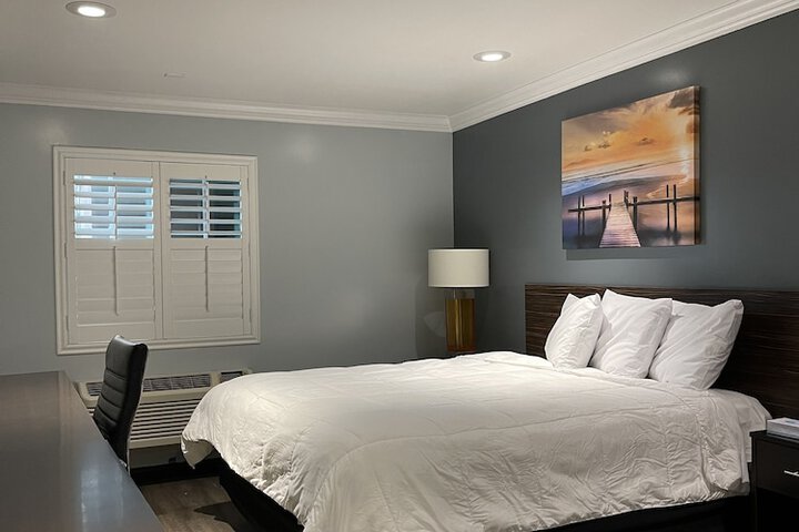 Room 15 of 23