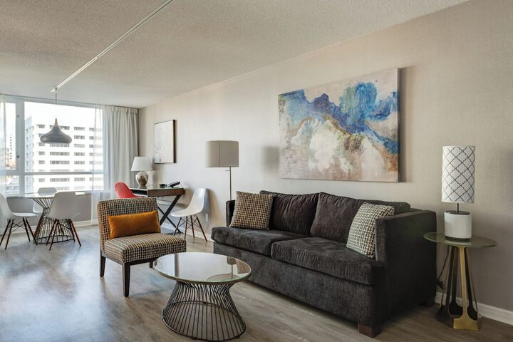 Room 10 of 40