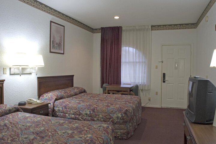 Room 18 of 30