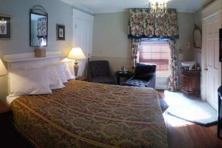 Hotel Interior 32 of 183