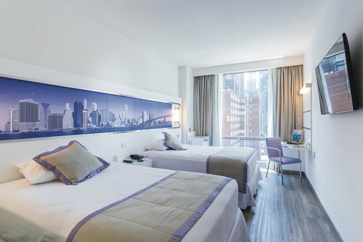 Room 46 of 108