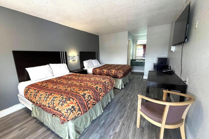 Regency Inn Three Rivers I-37