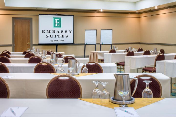 Embassy Suites by Hilton Seattle Tacoma International Airport