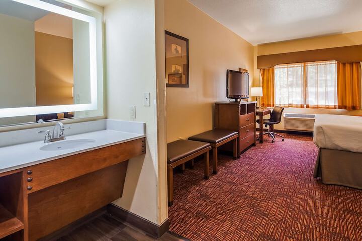 Best Western Plus Inn of Williams