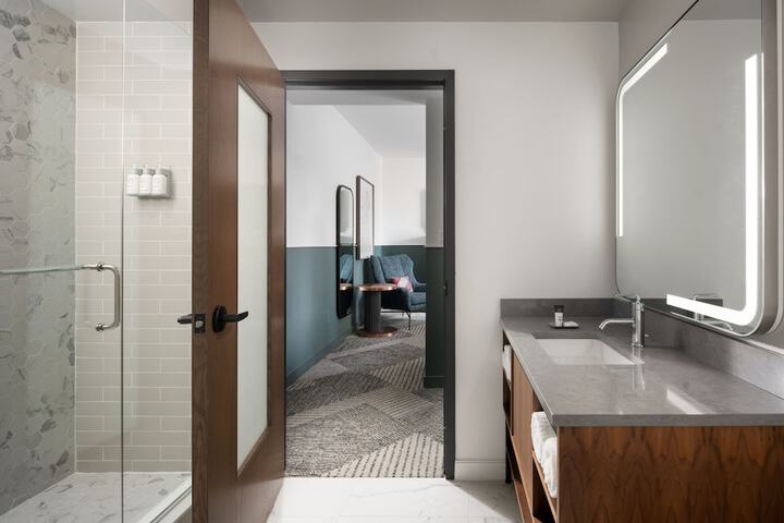 Hotel Forty Five Macon, a Tribute Portfolio Hotel