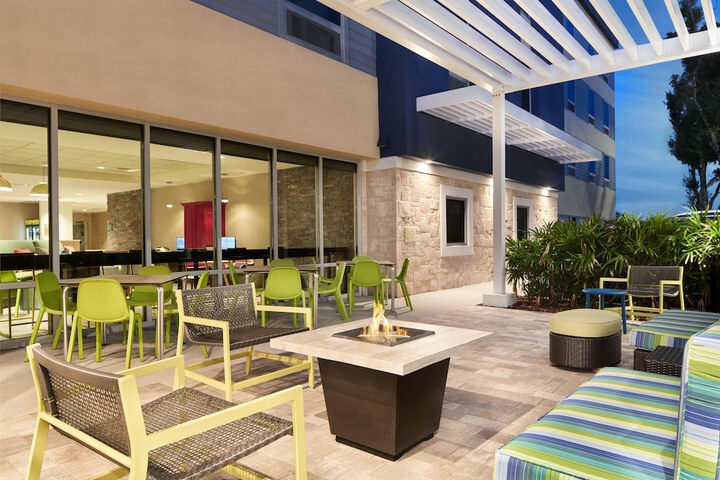 Home2 Suites by Hilton Palm Bay Melbourne I 95