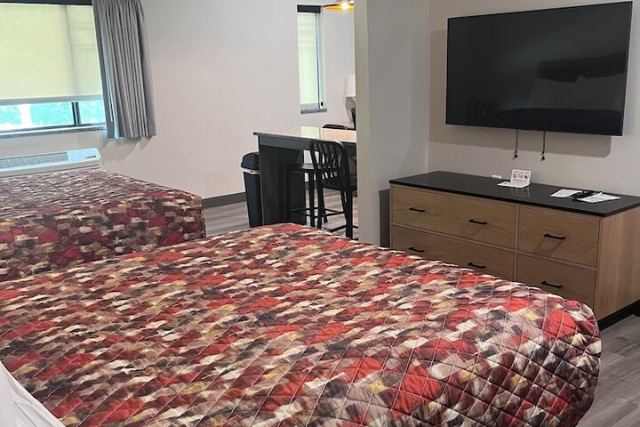 Room 14 of 28