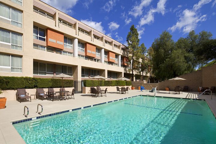 Pool 4 of 44