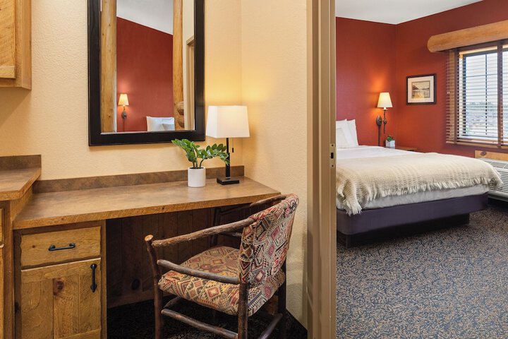 bantr Grand Hotel Wausau - Rothschild